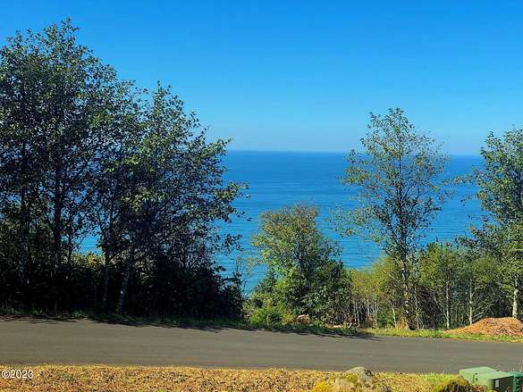 0.21 Acres of Residential Land for Sale in Yachats, Oregon