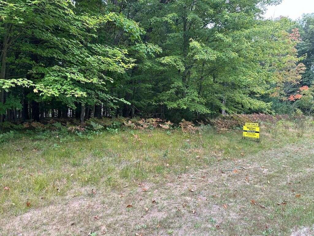 1.4 Acres of Residential Land for Sale in Twin Lake, Michigan
