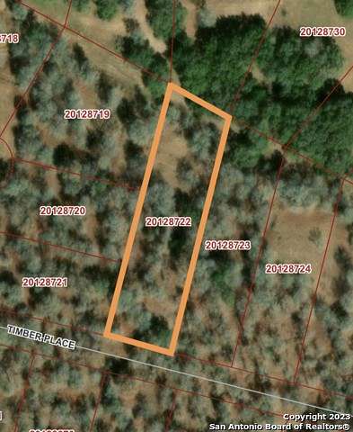 1.5 Acres of Residential Land for Sale in La Vernia, Texas