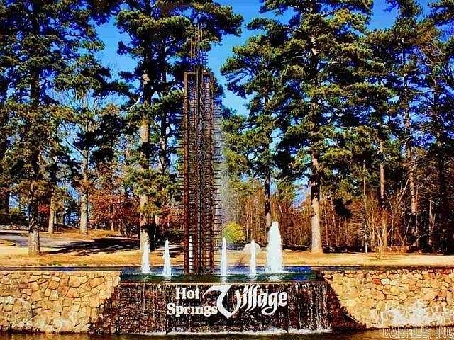 0.58 Acres of Residential Land for Sale in Hot Springs Village, Arkansas
