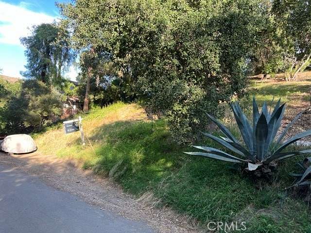0.28 Acres of Land for Sale in Woodland Hills, California