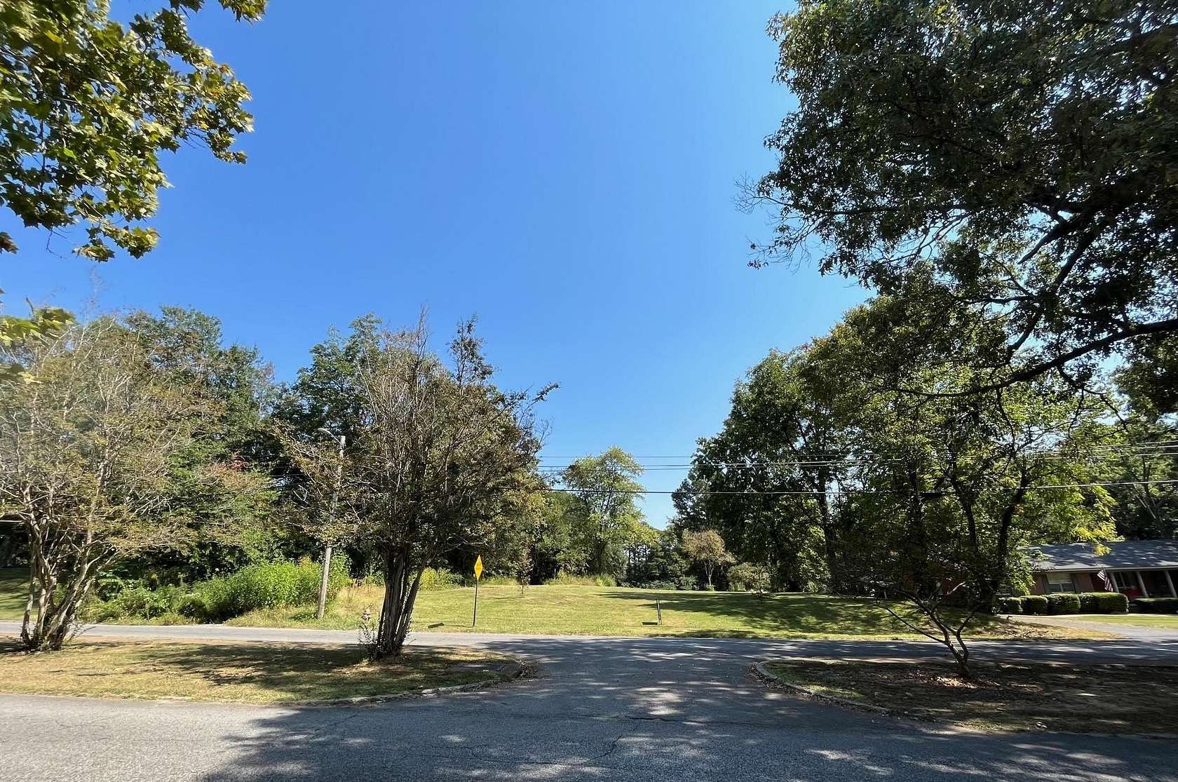 2.83 Acres of Land for Sale in Dyersburg, Tennessee