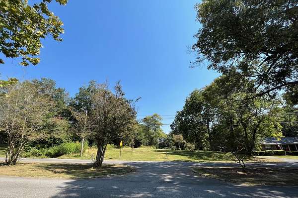 2.83 Acres of Land for Sale in Dyersburg, Tennessee