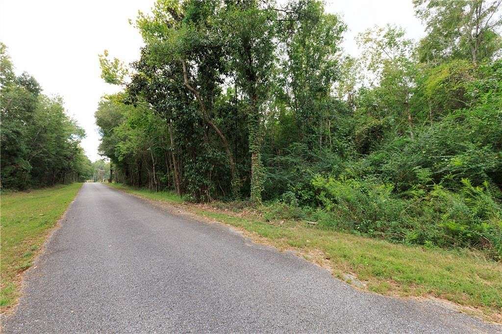 9.8 Acres of Residential Land for Sale in Bay Minette, Alabama