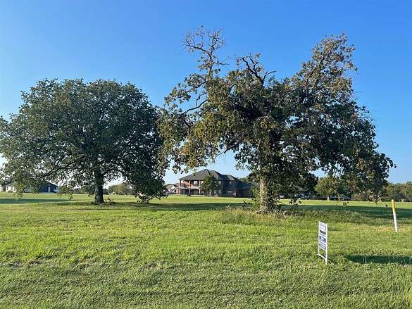 1.3 Acres of Residential Land for Sale in Corsicana, Texas