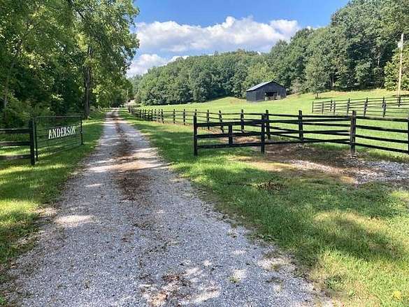 334 Acres of Land with Home for Sale in Burkesville, Kentucky