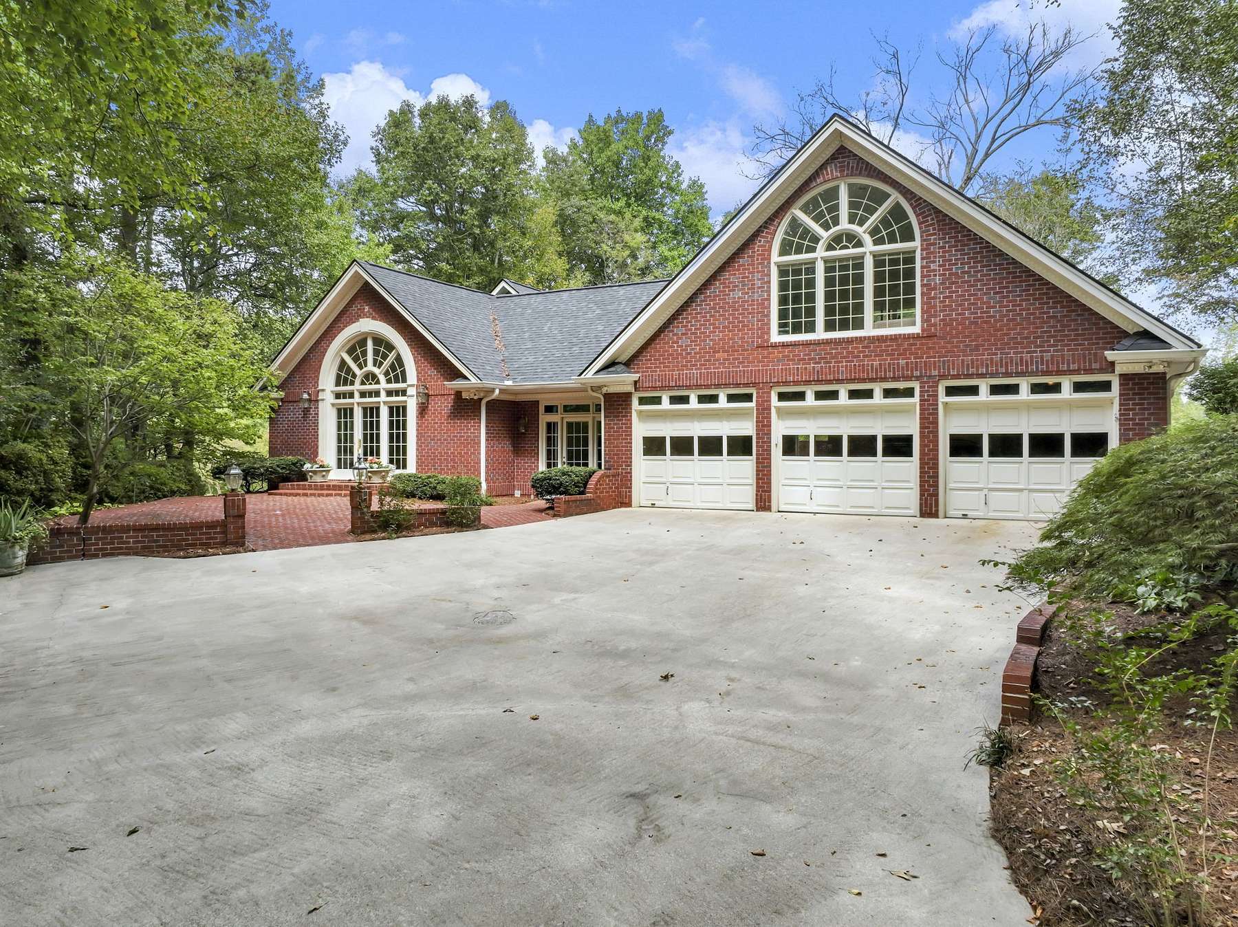 36.8 Acres of Land with Home for Sale in Pendergrass, Georgia