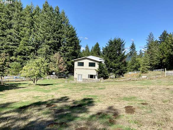 2 Acres of Residential Land with Home for Sale in Brookings, Oregon