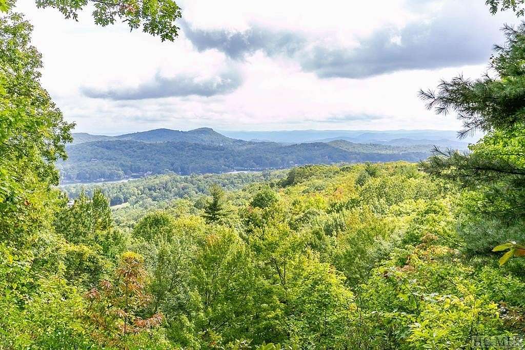 1.86 Acres of Residential Land for Sale in Lake Toxaway, North Carolina