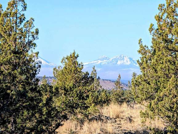 5.39 Acres of Residential Land for Sale in Terrebonne, Oregon