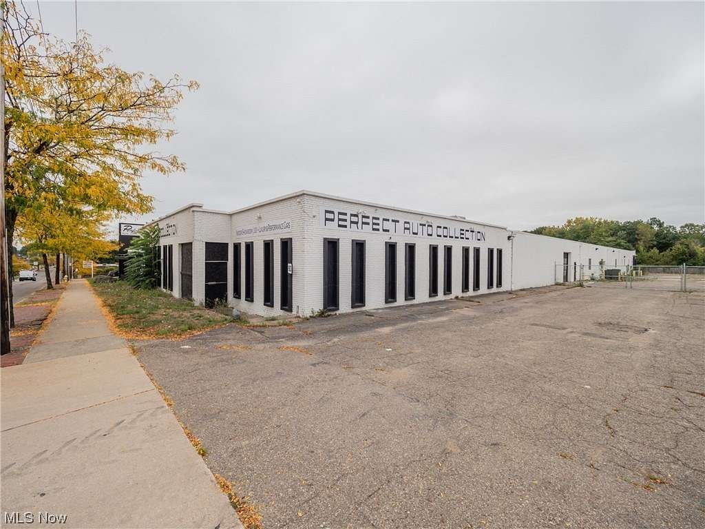 2.1 Acres of Improved Commercial Land for Lease in Akron, Ohio