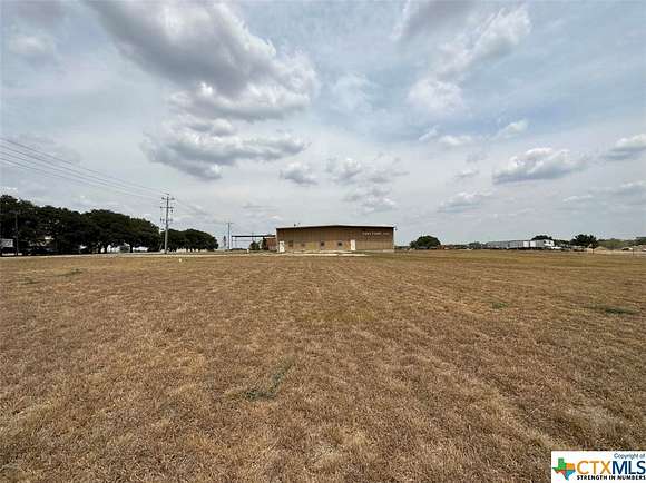 5 Acres of Improved Commercial Land for Sale in Gonzales, Texas