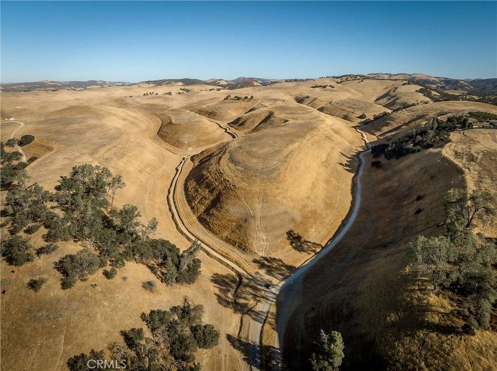 40 Acres of Land for Sale in San Miguel, California