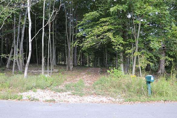 1.2 Acres of Residential Land for Sale in Tompkinsville, Kentucky