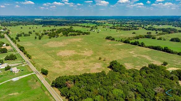 10.4 Acres of Land for Sale in Eustace, Texas