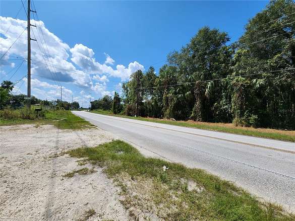 1.1 Acres of Commercial Land for Sale in Weirsdale, Florida