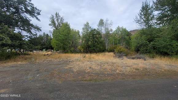 0.61 Acres of Residential Land for Sale in Yakima, Washington