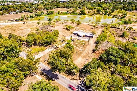 2.9 Acres of Improved Commercial Land for Sale in New Braunfels, Texas