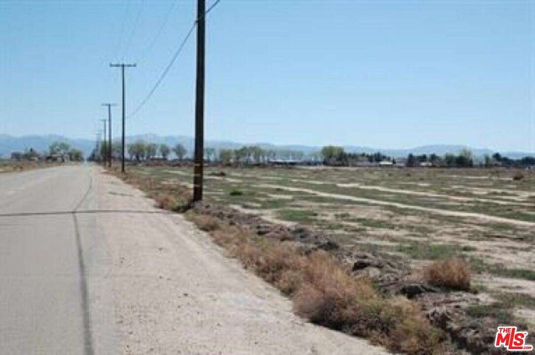 2.086 Acres of Land for Sale in Palmdale, California