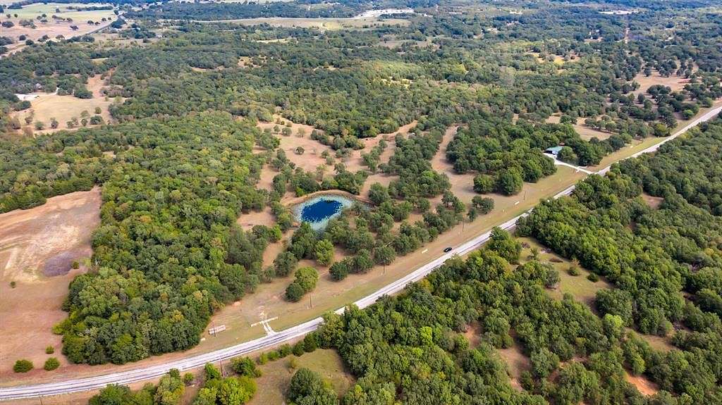 25 Acres of Land for Sale in Gainesville, Texas