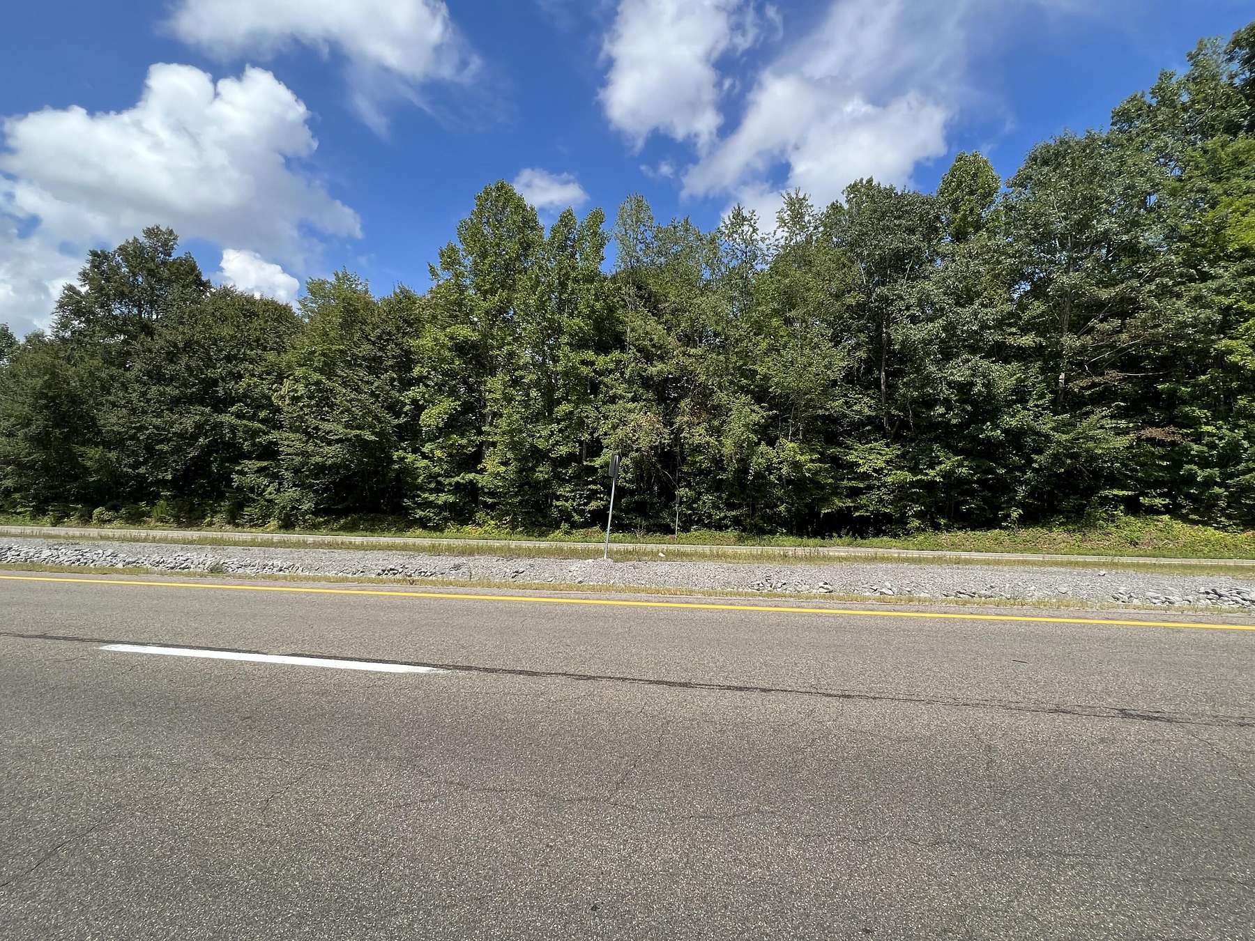 4.8 Acres of Mixed-Use Land for Sale in Jonesville, Virginia