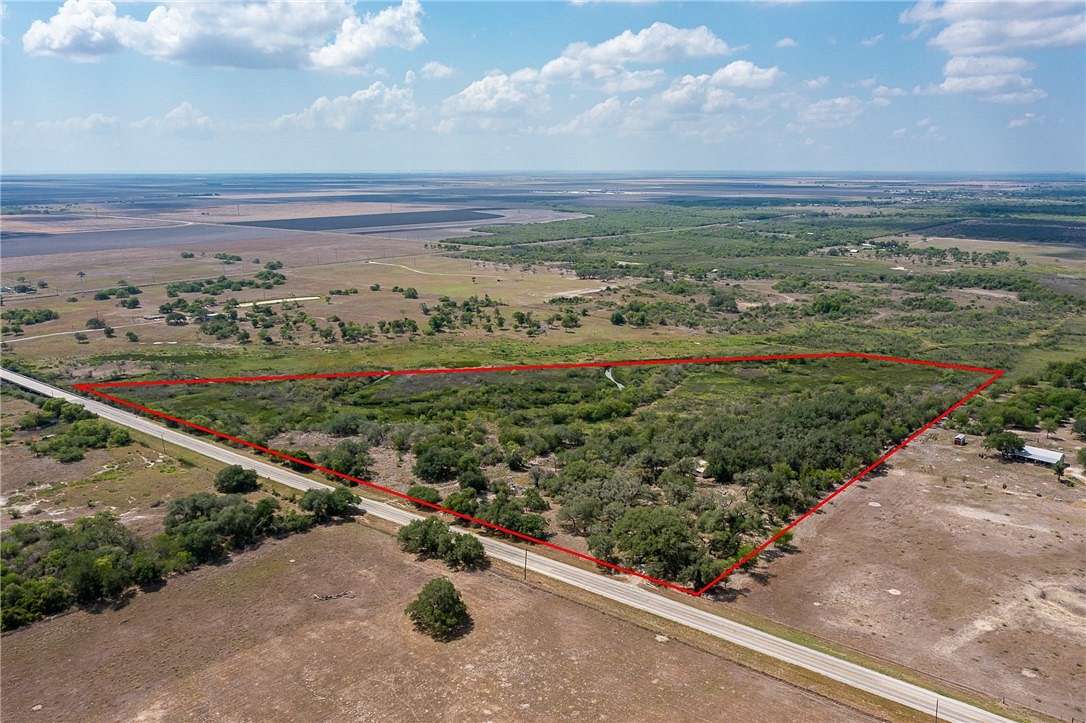26.3 Acres of Improved Land for Sale in Woodsboro, Texas