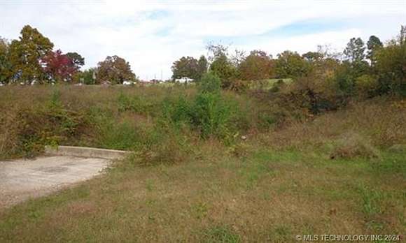 1.223 Acres of Commercial Land for Sale in Tahlequah, Oklahoma