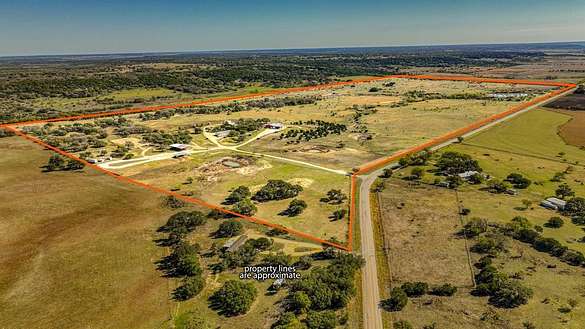 83 Acres of Agricultural Land with Home for Sale in Jonesboro, Texas