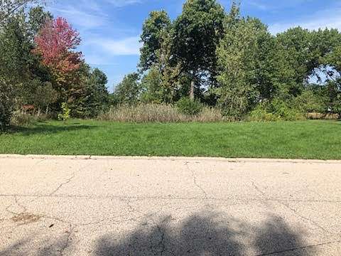0.556 Acres of Residential Land for Sale in Island Lake, Illinois