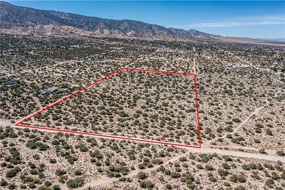 20 Acres of Land for Sale in Piñon Hills, California