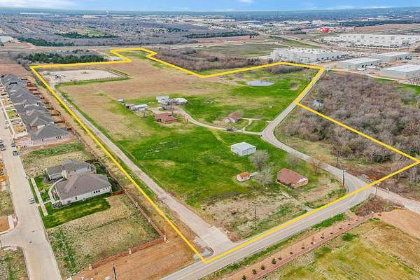 36.7 Acres of Commercial Land for Sale in Mansfield, Texas
