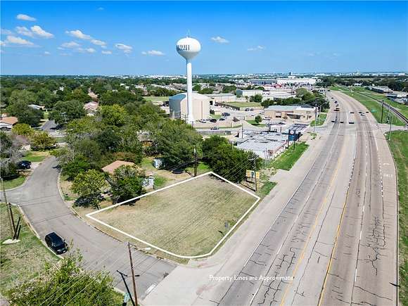 0.22 Acres of Commercial Land for Sale in Hewitt, Texas