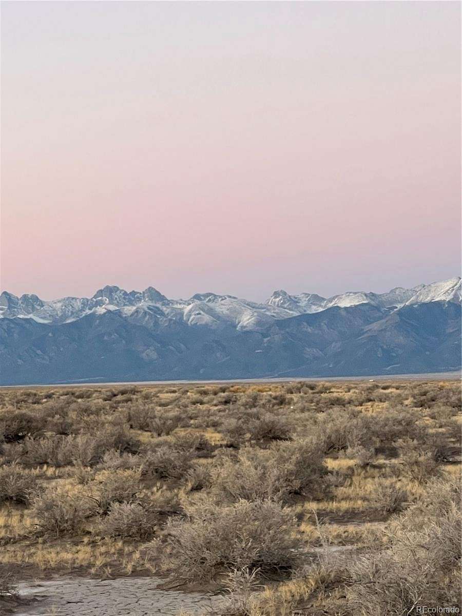 120 Acres of Land for Sale in Mosca, Colorado