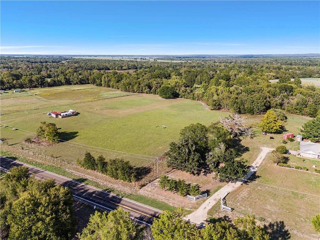 3.6 Acres of Residential Land for Sale in Oakwood, Texas