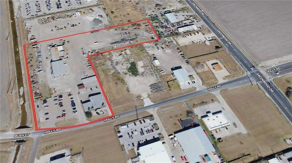 7.9 Acres of Improved Commercial Land for Sale in Corpus Christi, Texas