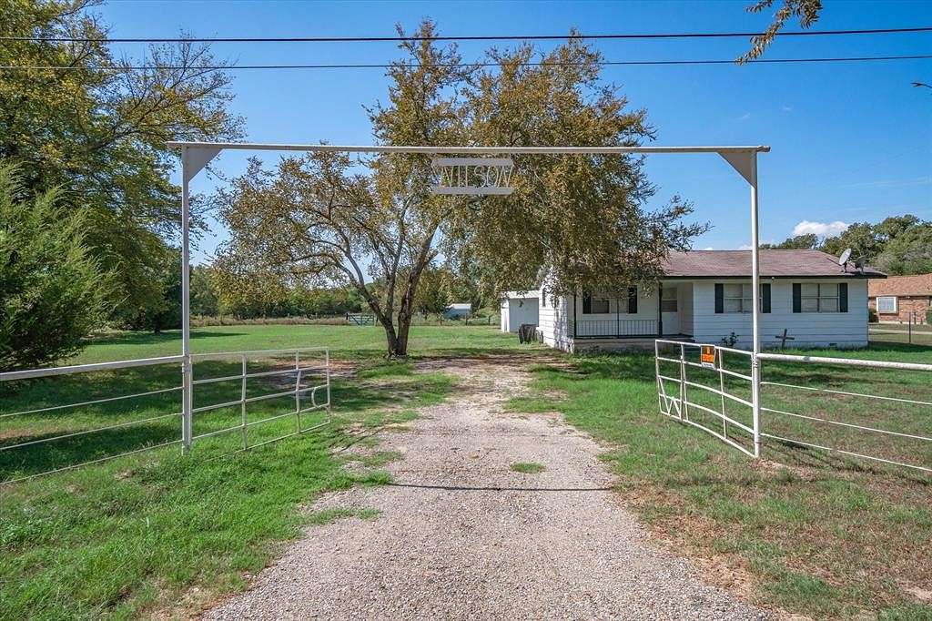 5.5 Acres of Land with Home for Sale in Terrell, Texas