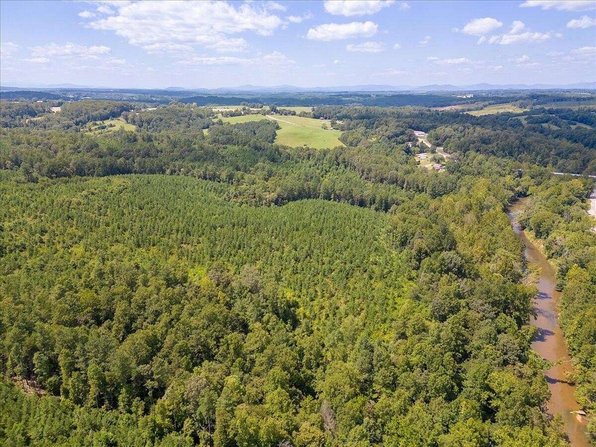 19.53 Acres of Agricultural Land for Sale in Huddleston, Virginia