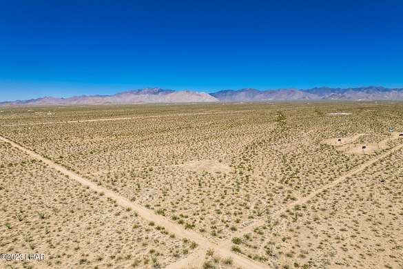 10.5 Acres of Mixed-Use Land for Sale in Yucca, Arizona
