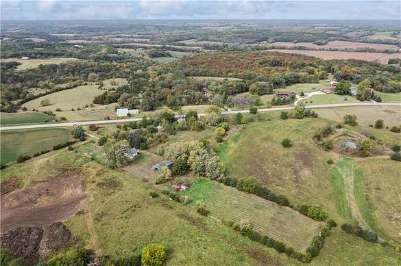 2.5 Acres of Residential Land for Sale in New Virginia, Iowa