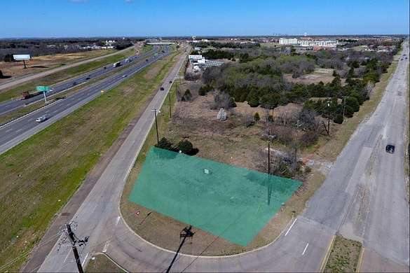 0.33 Acres of Mixed-Use Land for Sale in Balch Springs, Texas