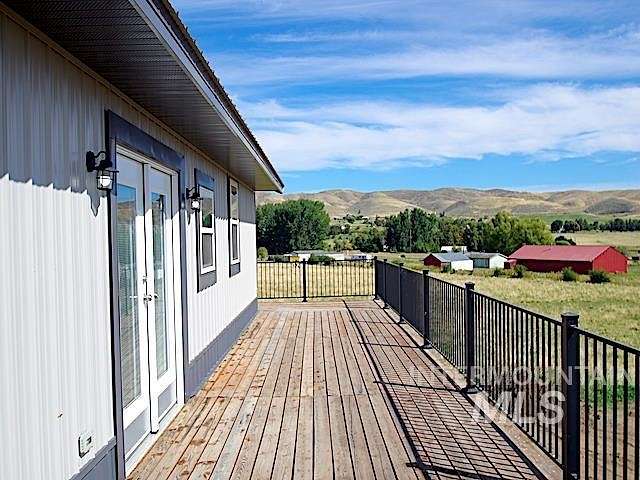 8.6 Acres of Residential Land with Home for Sale in Weiser, Idaho