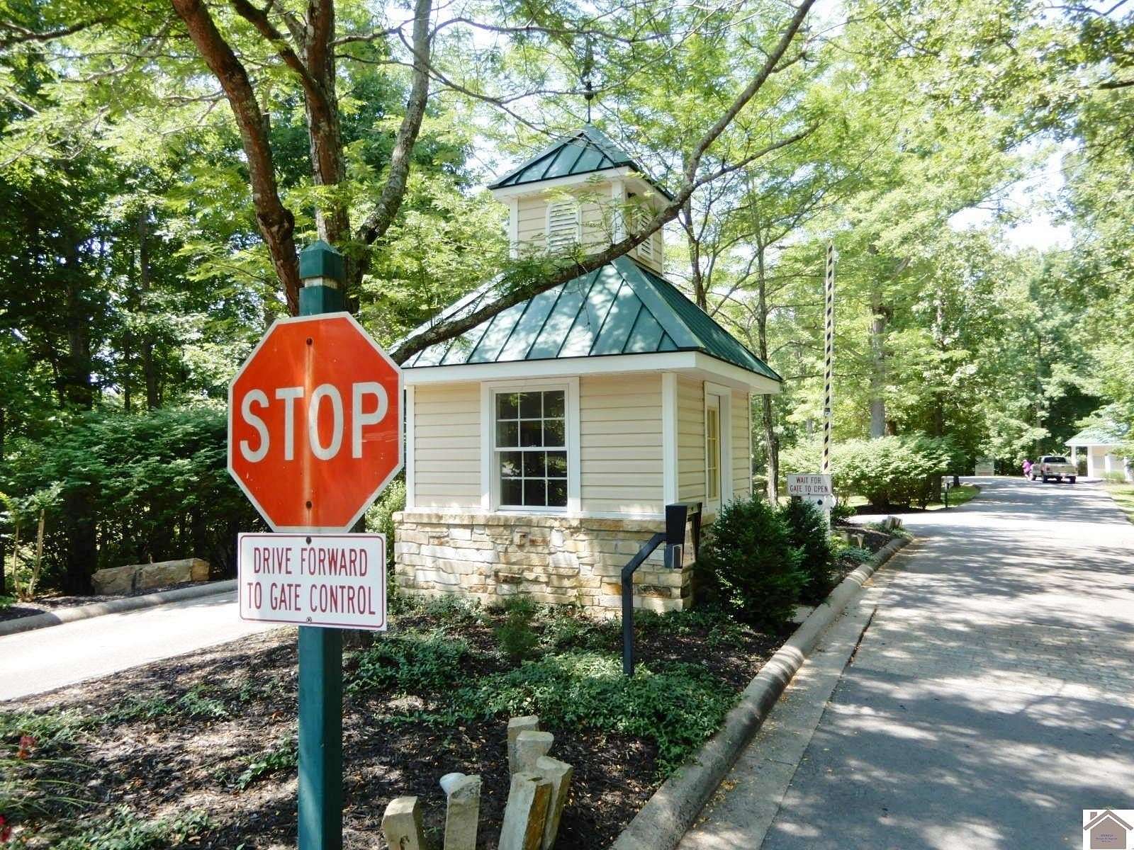 0.97 Acres of Residential Land for Sale in Grand Rivers, Kentucky