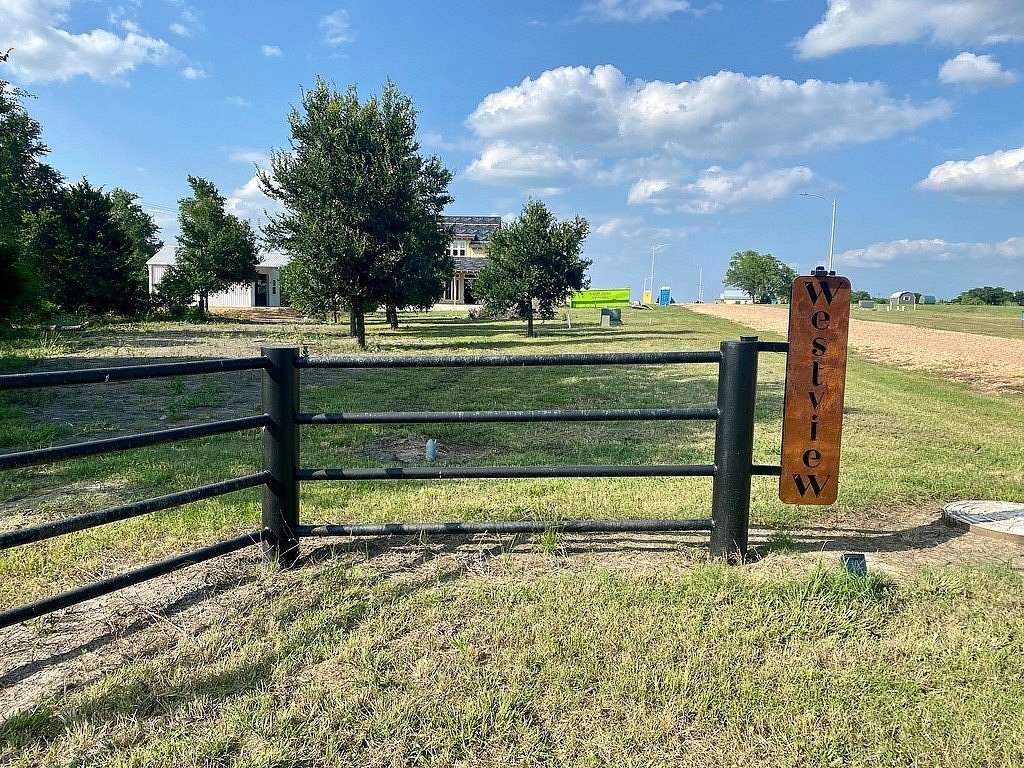 0.39 Acres of Land for Sale in Fayetteville, Texas