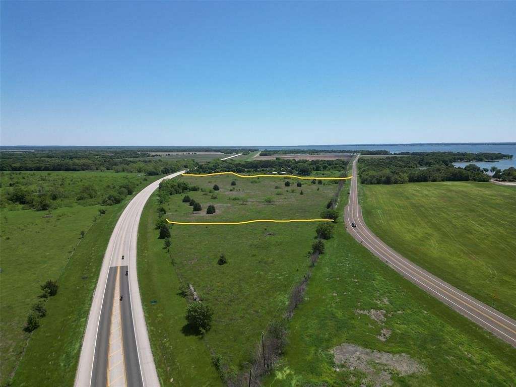 5 Acres of Commercial Land for Sale in Corsicana, Texas