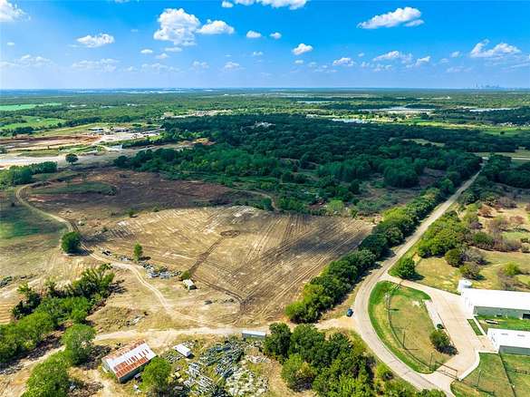 3 Acres of Commercial Land for Lease in Seagoville, Texas