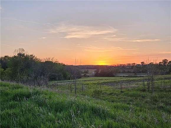 27 Acres of Land for Sale in Osawatomie, Kansas