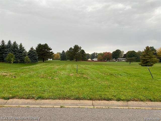 0.32 Acres of Residential Land for Sale in Lapeer, Michigan