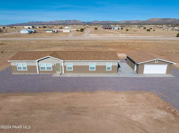 2.42 Acres of Residential Land with Home for Sale in Paulden, Arizona