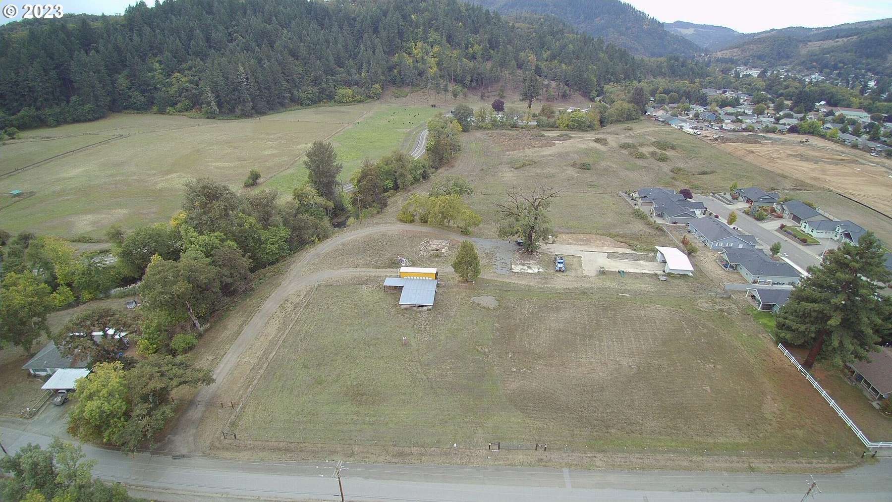 15.2 Acres of Land for Sale in Myrtle Creek, Oregon
