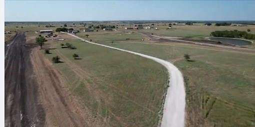 2 Acres of Residential Land for Sale in Decatur, Texas